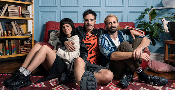 "ESTA SOLEDAD", primer largometraje de Javier Giner, se estrenará en cines el 30 de octubre, con Oriol Pla y Marina Salas